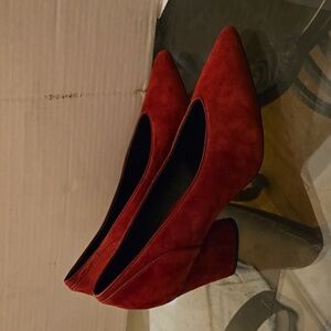 Suzette Donald Pliner Red Suede High Heels Used Size 6M